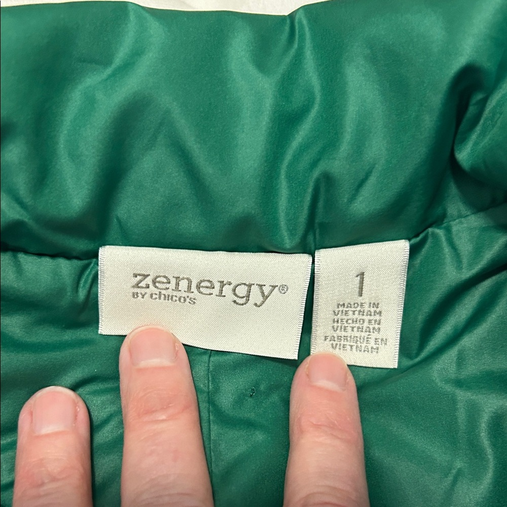 Chico's Zenergy Kelly Green Tabitha Quilted Vest Size M - Picture 8 of 8